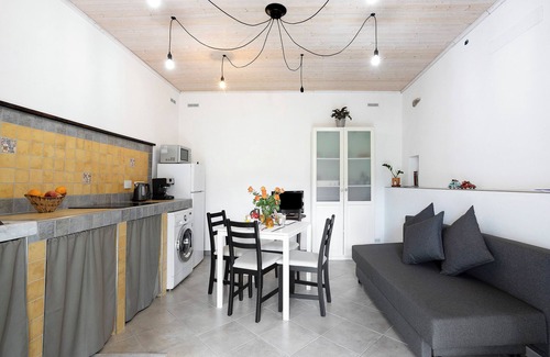Ricco del Golfo di Spezia Apartment | Holiday Apartment "Cà Gianca" with Mountain View & Wi-Fi
