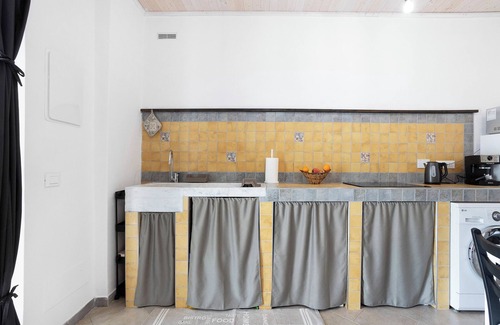 Ricco del Golfo di Spezia Apartment | Holiday Apartment "Cà Gianca" with Mountain View & Wi-Fi