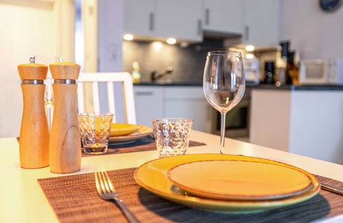 Friedrichskoog-Spitze Apartment | Holiday Apartment Silbermöwe with Balcony and Wi-Fi