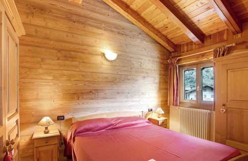 Arvier Apartment | Holiday Apartment "Maison Godioz - 6" with Mountain View & Wi-Fi