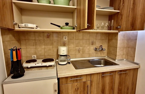 Melikia Apartment | Holiday Apartment 'Alexandra Apartment 9' with Private Balcony & Wi-Fi