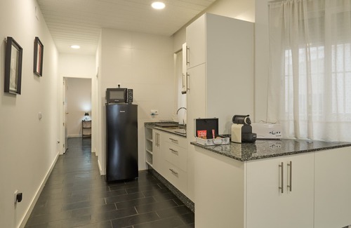 Distrito Noroeste Apartment | Holiday Apartment "Aligrama Cordoba" with A/C & Wi-Fi