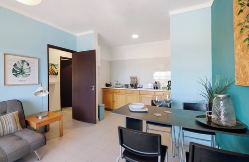 Vale de Centianes Apartment | Holiday Apartment "Amazing Ocean View" near Beach with Balcony & Wi-Fi