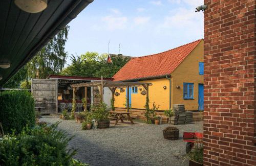 Svaneke Apartment | Holiday Apartment At Årsdale, Solgaarden 6