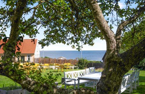 Svaneke Apartment | Holiday Apartment At Årsdale, Solgaarden 6