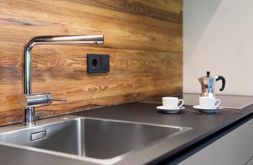 Villnoss Apartment | Holiday Apartment 'Baumannhof Apartment Ega' with Mountain View, Shared Terrace and Wi-Fi
