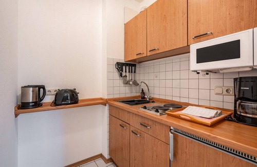 Oberaudorf Apartment | Holiday Apartment 'Brünnstein-Zimmer 11' with Pool, Shared Garden and Sauna