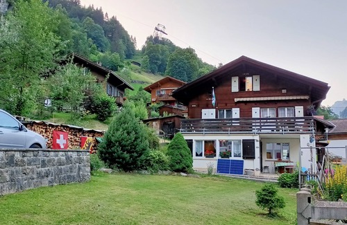 Lauterbrunnen Condo | (Holiday apartment Vreneli) Chalet in the Gässli, 1- 3 persons