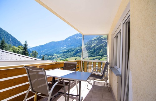 Leukerbad Apartment | Holiday apartment Leukerbad (Ort) for 1 - 5 persons with 2 bedrooms - Holiday apartment in one or mu
