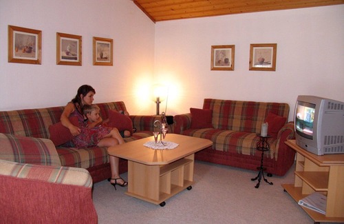 Bad Salzungen Apartment | Holiday apartment A | 90 sqm | 1-6 pers.