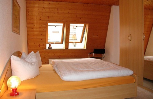 Bad Salzungen Apartment | Holiday apartment A | 90 sqm | 1-6 pers.