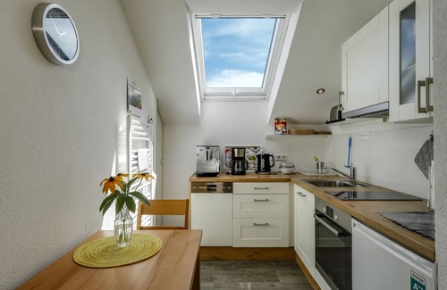 Hergensweiler Apartment | Holiday Apartment “Irmi” close to Lindau and Mountains with Wi-Fi & Balcony