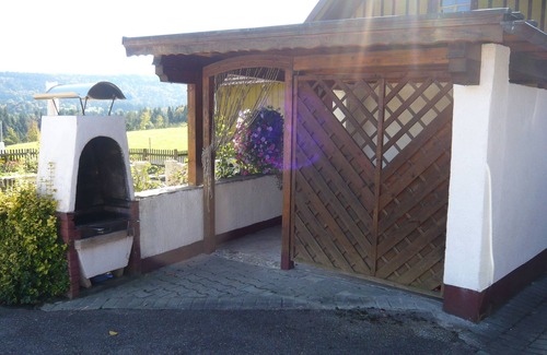 Hergensweiler Apartment | Holiday Apartment in Ferienhof Wetzel with Shared Garden and Terrace, ONE Pet allowed
