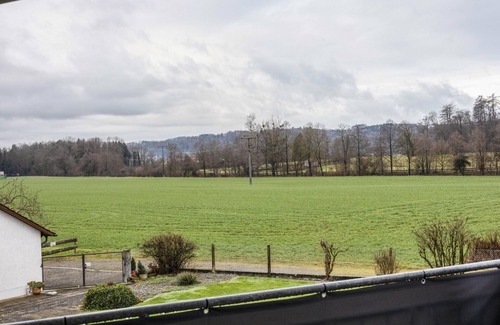 Wolpertswende Apartment | Holiday Apartment "Ferienwohnung im Grünen" with Mountain View, Balcony & Wi-Fi