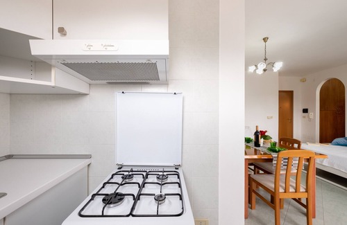 Otranto Apartment | Holiday Apartment "Gaia" with Air Conditioning and Balcony