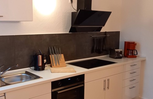 Kesselheim Apartment | Holiday Apartment 'Gästehaus Koblenz' with Private Terrace and Wi-Fi