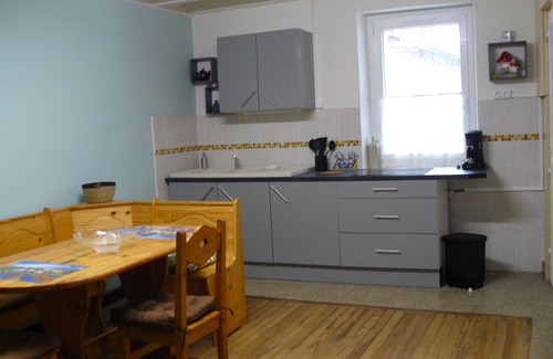 Ruffieu Apartment | Holiday Apartment "Gite Brain De Ruffieu" with Private Terrace & Wi-Fi