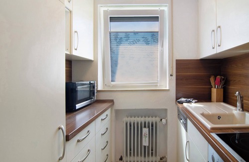 Tuttlingen Apartment | Holiday Apartment Honberg with Private Terrace and Wi-Fi