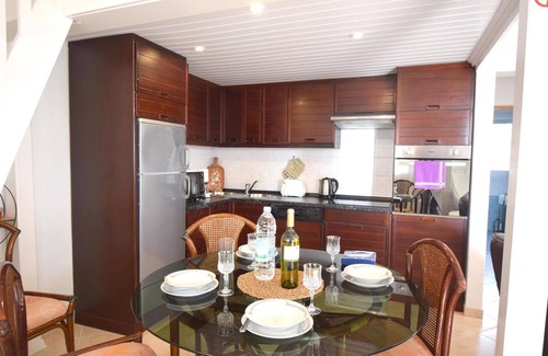 Pinezici Apartment | Holiday apartment with sea view