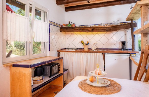 Son Macia House | Holiday Apartment "Individual Guesthouse Mallorca" with Mountain View, Communal Pool and Wi-Fi