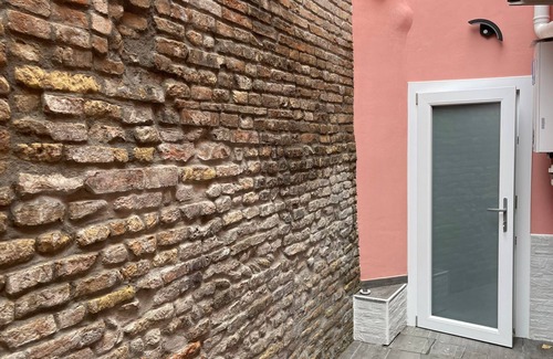 Ravenna Apartment | Holiday Apartment "La Divina Holiday" with A/C & Wi-Fi