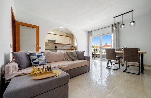 Miami Platja Apartment | Holiday Apartment "Montserrat" with Sea View, Shared Pool & Wi-Fi