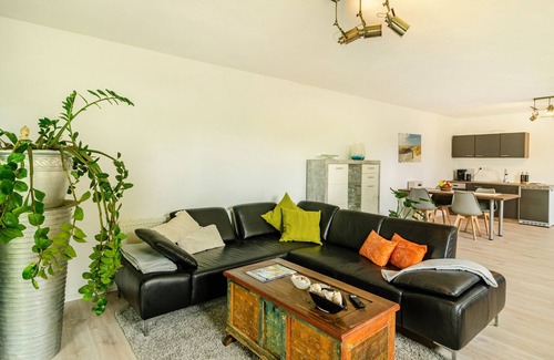Kleinheide Apartment | Holiday Apartment "Möwchen" with Private Terrace, Shared Garden & Wi-Fi