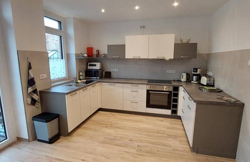 Schwerin Apartment | Holiday Apartment 'Quiet and Central' with Wi-Fi