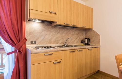 Carisolo Apartment | Holiday Apartment "Residence Park Imperator Bilocale" with Balcony & Mountain View