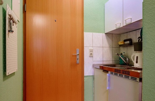 Gartenstadt-Stadtweide Apartment | Holiday apartment Rostock for 1 person with 1 bedroom - Holiday apartment in one or multi-family hou