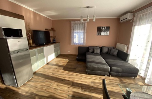 Siofok Aranypart Apartment | Holiday apartment Siófok for 1 - 4 persons with 1 bedroom - Row house