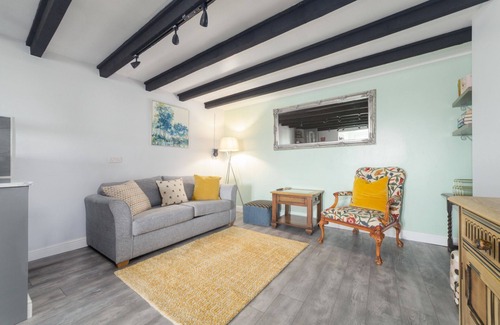 Mount Murray Apartment | Holiday apartment sleeping 2 on a farm close to Douglas