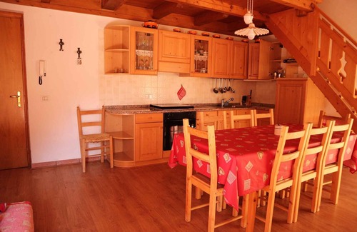 Passo Rolle Apartment | Holiday apartment with balcony