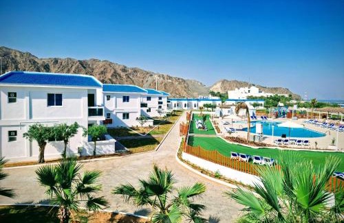 Al Kubus Hotel | Holiday Beach Resort