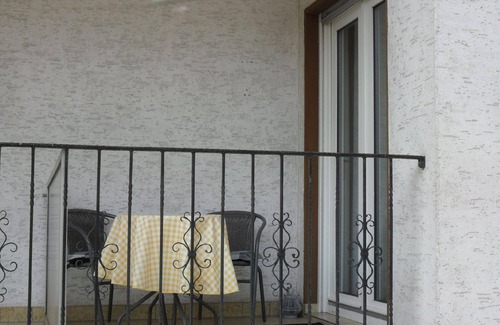 Bad Neuenahr-Ahrweiler Apartment | Holiday apartment Bad Neuenahr-Ahrweiler for 1 - 2 persons with 1 bedroom - Holiday apartment in one