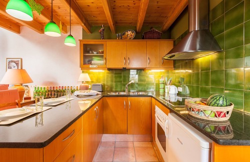 Sant Pere de Vilamajor Ski Chalet | Holiday Home 'Casa en el Montseny' with Private Pool, Mountain Views and Garden