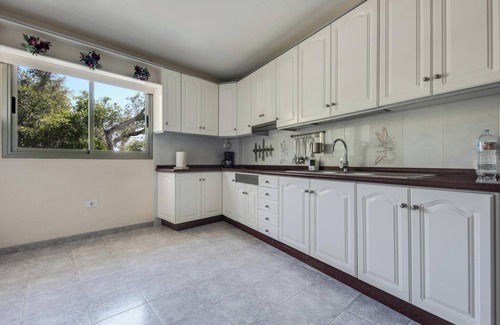 San Andres Apartment | Holiday Apartment "Casa Julia 2" with Sea View, Air Conditioning & Terraces