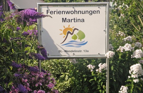 Medelon Apartment | Holiday flat "Apfelbaum" with garden and Wifi