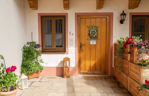 Pfaffing Apartment | Holiday flat "Zellbachblick - 380qm" with private terrace between Munich and Lake Chiemsee
