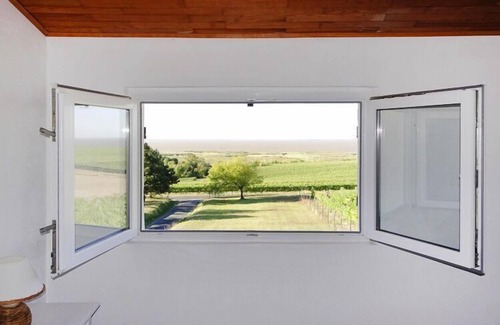 Chenac-Saint-Seurin-d'Uzet House | Holiday Home in Chenac with Stunning Terrace Views