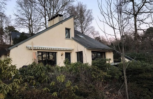 Marcillac-la-Croisille House | Holiday house facing the lake ideal for a family with children