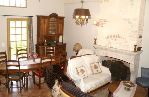 Treilles-en-Gatinais House | Holiday home in Treilles-en-Gâtinais with garden