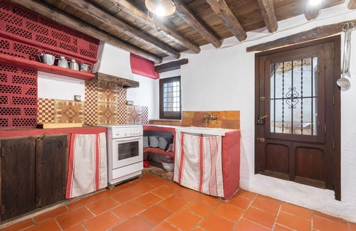 La Torre d'En Besora House | Holiday Home 'Moli Colomer' with Mountain View, Shared Pool and Private Terrace