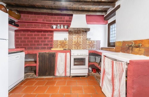 La Torre d'En Besora House | Holiday Home 'Moli Colomer' with Mountain View, Shared Pool and Private Terrace