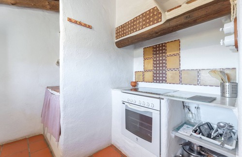La Torre d'En Besora House | Holiday Home 'El Cup' with Mountain View, Shared Pool and Private Terrace