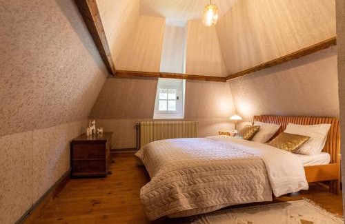 Saint-Georges-du-Mesnil House | Holiday Home La Chaumière by Interhome