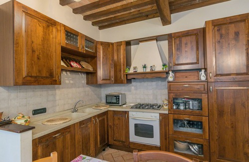 Castellina Marittima House | Holiday Home "Stupendo Rustico in Pietra" with Pool & Wi-Fi