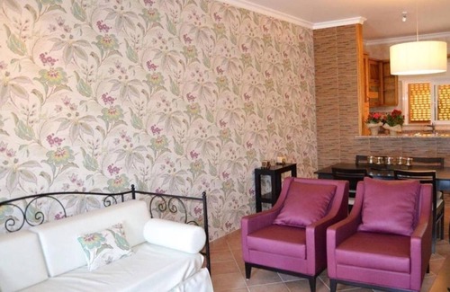 Aldeia dos Palheiros Apartment | Holiday Home 'Herdade Monte Gordo - Casa 4' with Shared Pool, Wi-Fi and Air Conditioning