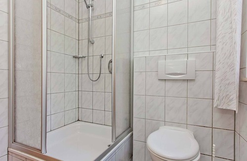 Muhlbach House | Holiday home in the Knüllgebirge with balcony