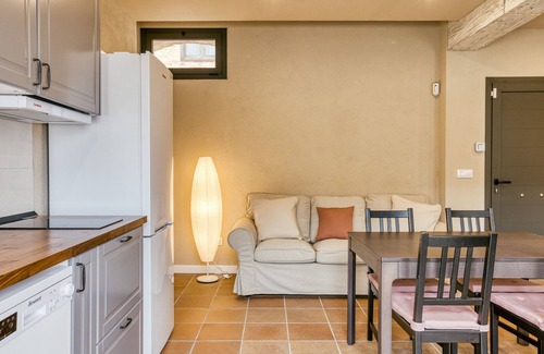 Castello d'Empuries House | Holiday Home 'Els Templers' with Garden & A/C